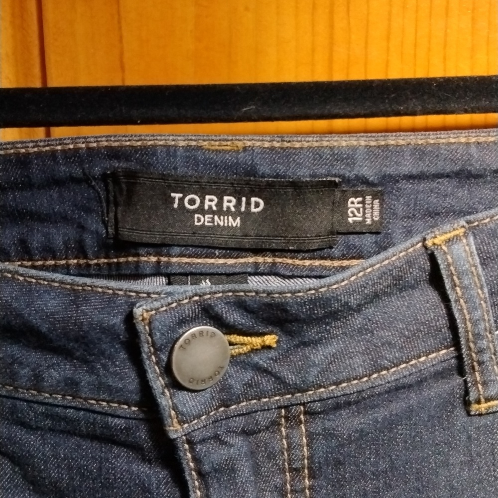 Jeans - Picture 3 of 3